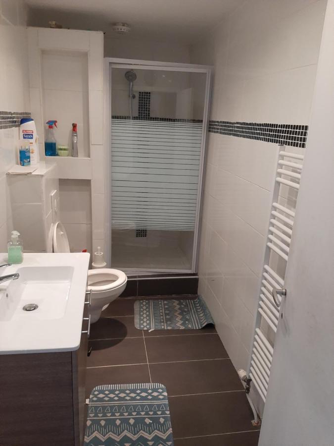 Escale Du Bourlingueur Apartment ชาร์เลอรัว ภายนอก รูปภาพ